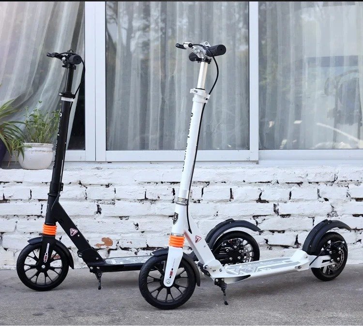 Adult scooter two-wheeled with hand break - Image 2