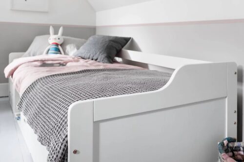 Kids bed with storage - Image 2